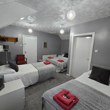 Manor Hotel Балимъни Екстериор снимка